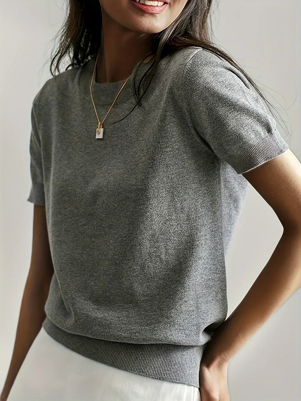 Women’s Fine Knit Short Sleeve Sweater with Ribbed Trim 0
