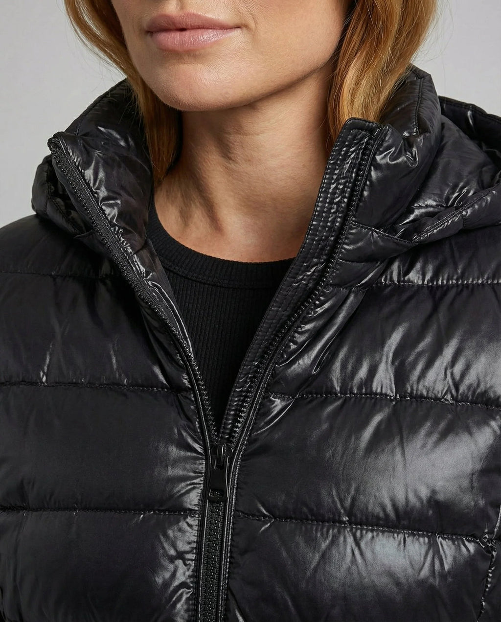 Women's Lightweight Down Jacket | Slim Fit & Removable Hood 4